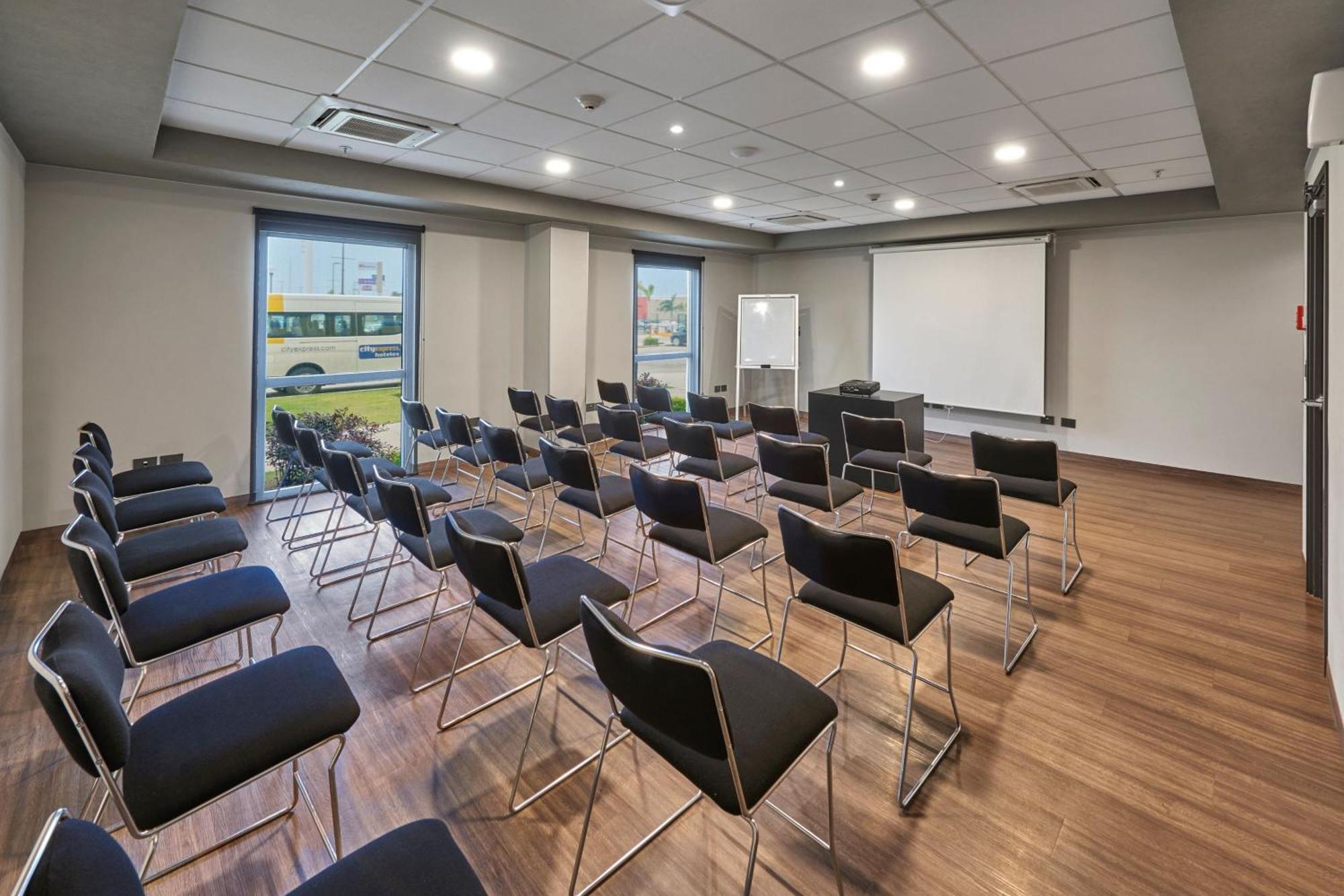 City Express By Marriott Caborca Heroica Caborca Екстер'єр фото