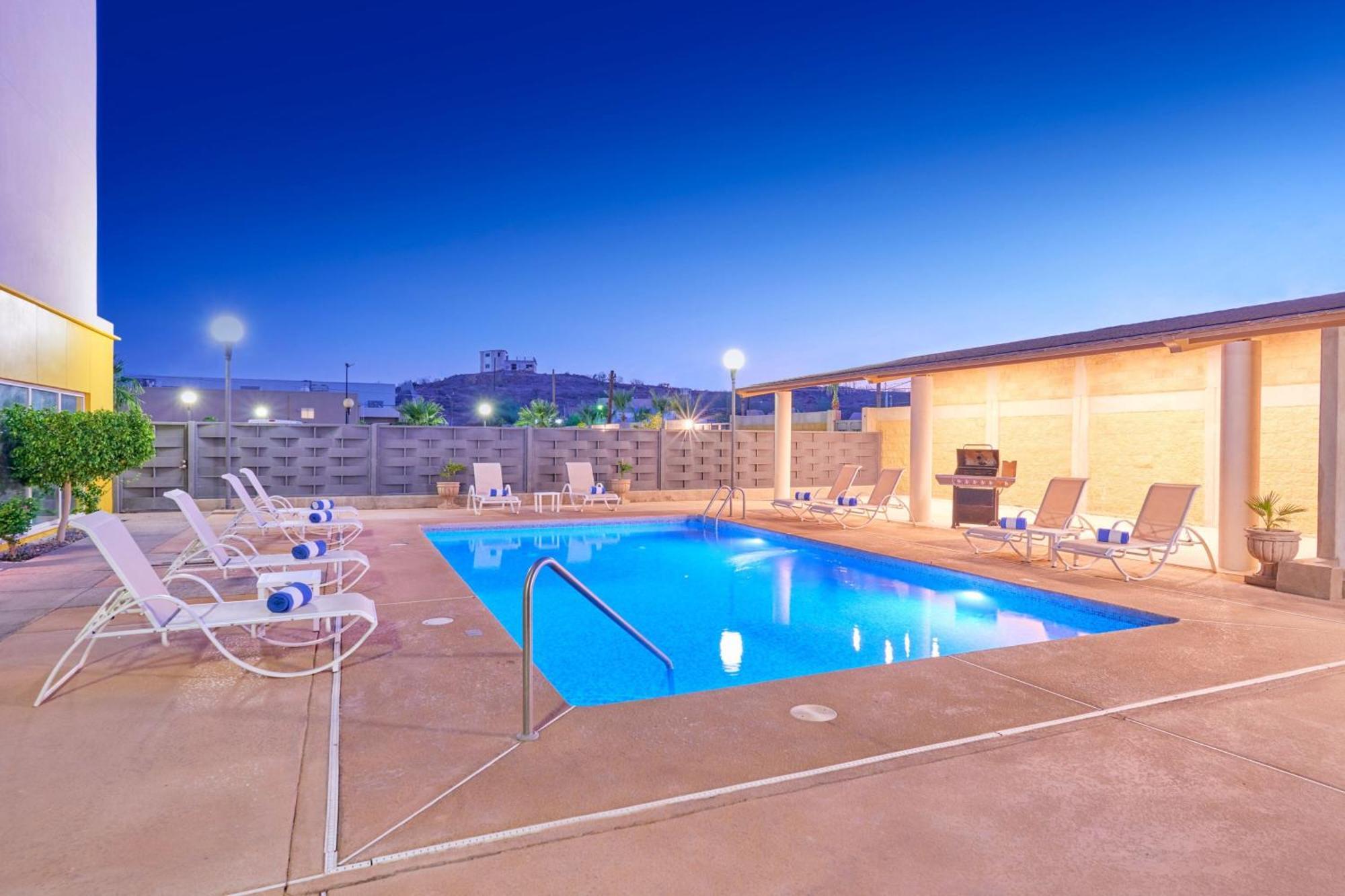 City Express By Marriott Caborca Heroica Caborca Екстер'єр фото